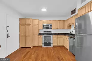 1800 Old Meadow Rd, McLean, VA 22102 - Photo 15