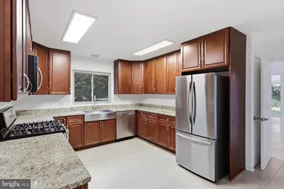8804 Mansion Farm Place, Alexandria, VA 22309 - Photo 7