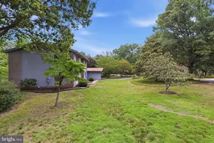 8804 Mansion Farm Pl, Alexandria, VA 22309 - Photo 3