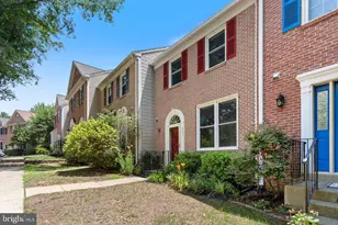 8073 Morning Meadow Ct, Alexandria, VA 22315 - Photo 3