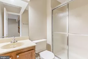 8073 Morning Meadow Ct, Alexandria, VA 22315 - Photo 31