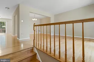 8073 Morning Meadow Ct, Alexandria, VA 22315 - Photo 5