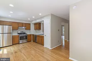 8073 Morning Meadow Ct, Alexandria, VA 22315 - Photo 13