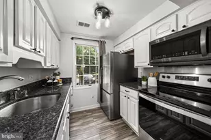 8607 Kenosha Ct, Lorton, VA 22079 - Photo 7