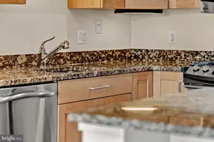 8220 Crestwood Heights Dr, McLean, VA 22102 - Photo 11