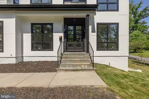 2000 Oswald Pl, Falls Church, VA 22043 - Photo 3