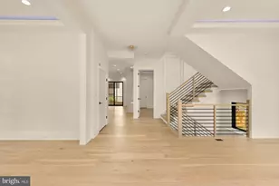 2000 Oswald Pl, Falls Church, VA 22043 - Photo 5