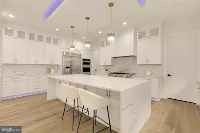 2000 Oswald Place, Falls Church, VA 22043 - Photo 25