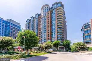 8220 Crestwood Heights Dr, McLean, VA 22102 - Photo 1