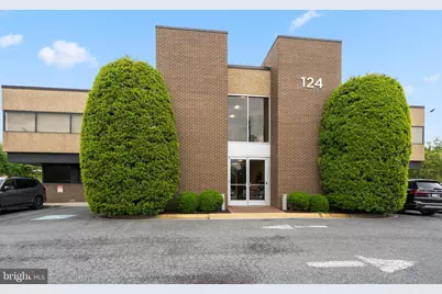 124 Park Street SE #205, Vienna, VA 22180 - Photo 11