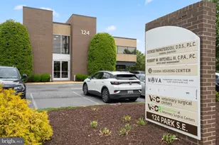 124 Park Street SE, Vienna, VA 22180 - Photo 1