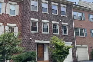5105 Skyline Village Ct, Alexandria, VA 22302 - Photo 1