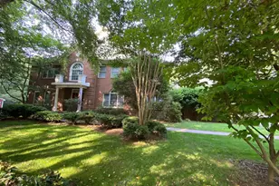 851 Forestville Meadows Dr, Great Falls, VA 22066 - Photo 3