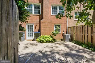 3058 Covington St, Fairfax, VA 22031 - Photo 25