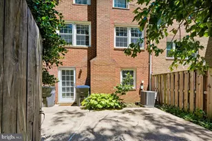 3058 Covington St, Fairfax, VA 22031 - Photo 19