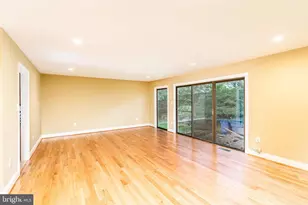 3134 Delburne Ct, Fairfax, VA 22031 - Photo 7