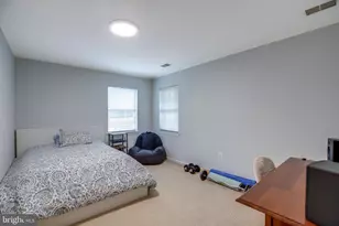 10535 Brevity Dr, Great Falls, VA 22066 - Photo 29