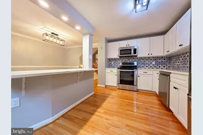 6605 Rockleigh Way, Alexandria, VA 22315 - Photo 7