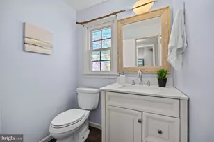 9556 Pine Bough Pl, Vienna, VA 22181 - Photo 23