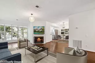 12023 Golf Ridge Ct, Fairfax, VA 22033 - Photo 5