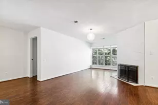 12023 Golf Ridge Ct, Fairfax, VA 22033 - Photo 7