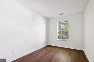 12023 Golf Ridge Ct, Fairfax, VA 22033 - Photo 17