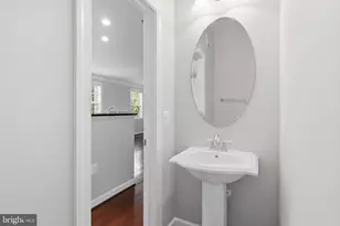 2504 Einstein St, Herndon, VA 20171 - Photo 15