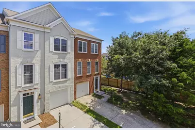 2512 Terra Cotta Circle, Herndon, VA 20171 - Photo 5