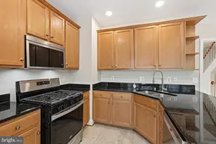 2512 Terra Cotta Cir, Herndon, VA 20171 - Photo 15