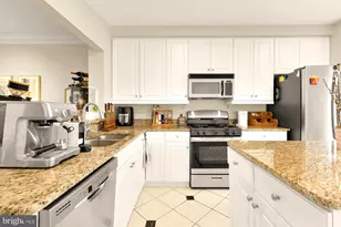 1591 Leeds Castle Dr, Vienna, VA 22182 - Photo 11