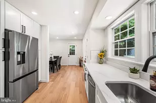 2308 William and Mary Dr, Alexandria, VA 22308 - Photo 13