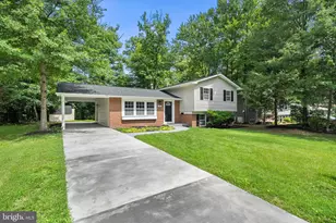 2308 William and Mary Dr, Alexandria, VA 22308 - Photo 37