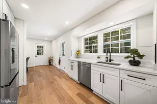 2308 William and Mary Dr, Alexandria, VA 22308 - Photo 15