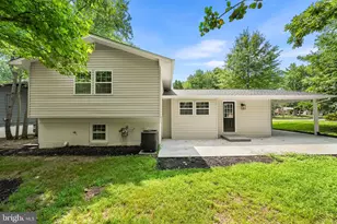 2308 William and Mary Dr, Alexandria, VA 22308 - Photo 35