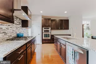9441 Canonbury Square, Fairfax, VA 22031 - Photo 15