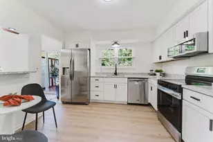 13481 Higgs Ct, Herndon, VA 20171 - Photo 11