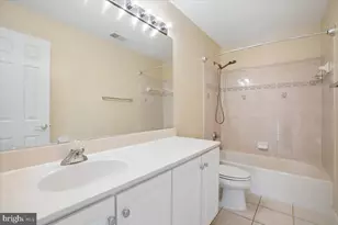 7301 Oldham Leeds Way, Springfield, VA 22150 - Photo 21