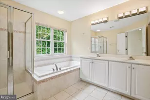 7301 Oldham Leeds Way, Springfield, VA 22150 - Photo 17