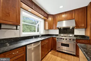 9005 Chickawane Ct, Alexandria, VA 22309 - Photo 23
