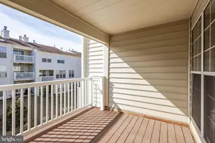 8204 Catbird Cir, Lorton, VA 22079 - Photo 13