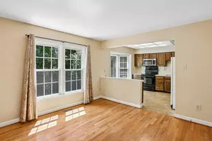5194 Kimscott Ct, Annandale, VA 22003 - Photo 3
