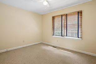5194 Kimscott Ct, Annandale, VA 22003 - Photo 17