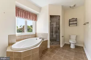 14606 Cedar Knoll Dr, Centreville, VA 20120 - Photo 5