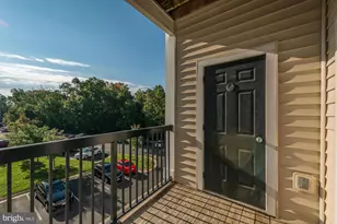 11371 Aristotle Dr, Fairfax, VA 22030 - Photo 17