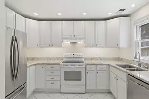 6003 Rixey Dr, Alexandria, VA 22303 - Photo 11