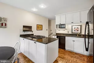 8506 Hitching Post Ln, Alexandria, VA 22308 - Photo 9