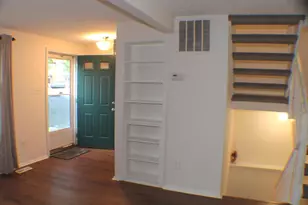 7915 Tyson Oaks Cir, Vienna, VA 22182 - Photo 9