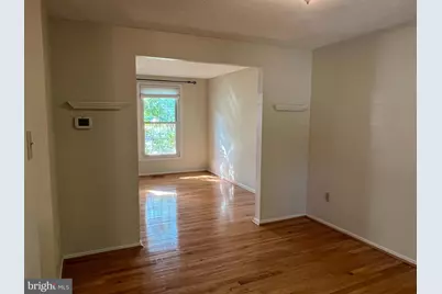 12205 Parkstream Terrace, Herndon, VA 20170 - Photo 11