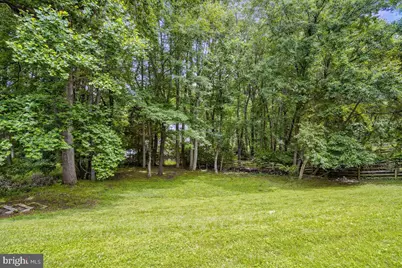 9708 Locust Hill Drive, Great Falls, VA 22066 - Photo 7