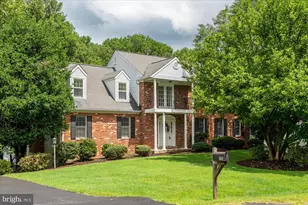 9708 Locust Hill Dr, Great Falls, VA 22066 - Photo 1